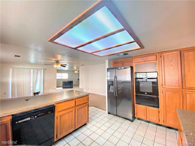 Building Photo - 4 br, 2 bath House - 28070 Avenida Maravilla