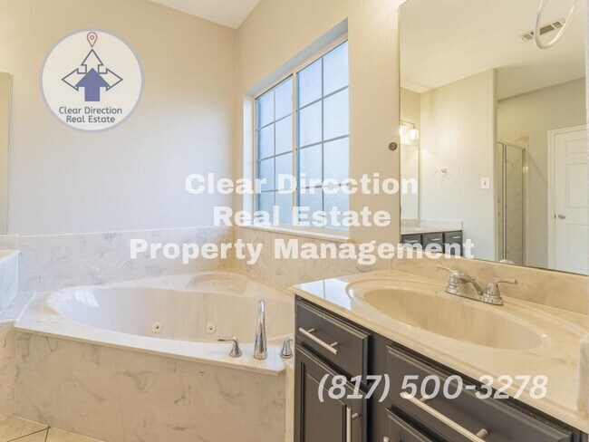 Building Photo - 210 Sendero Dr