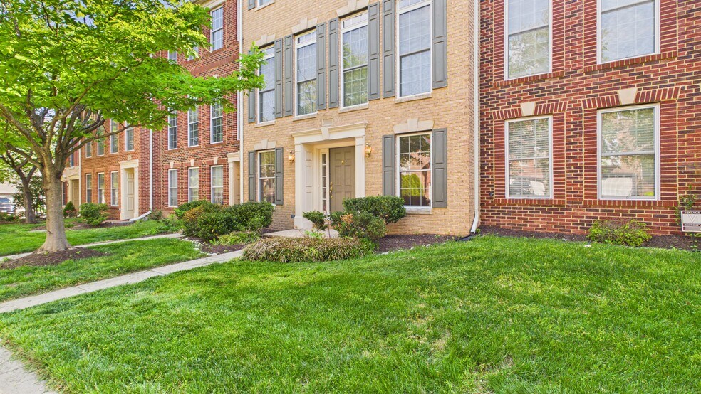 Building Photo - 25807 Turlough Ter