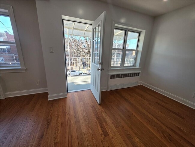 Building Photo - 1443 E 89th St