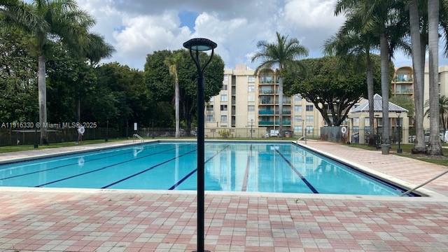 Building Photo - 9350 Fontainebleau Blvd