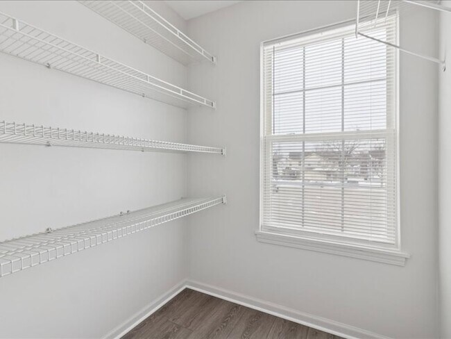 Building Photo - 14228 S Napa Cir