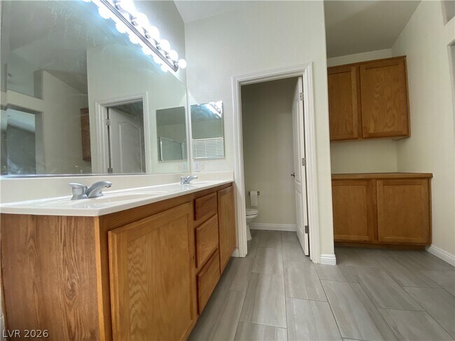 Building Photo - 5101 Ivy Creek Ct