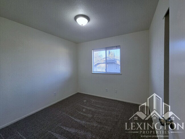 Building Photo - Beautifully Updated, 4BD/3BA, Home in Rocklin – Excellent Location!