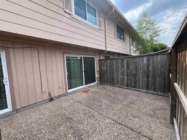 Building Photo - 5801 Lumberdale Rd