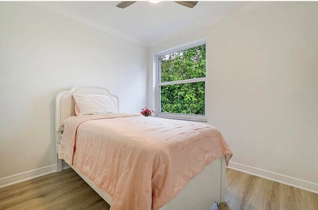 Building Photo - 12284 Indian Mound Rd