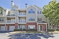 Building Photo - 8102 Woodland Ln