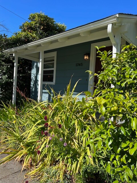 Building Photo - 1745 9th St