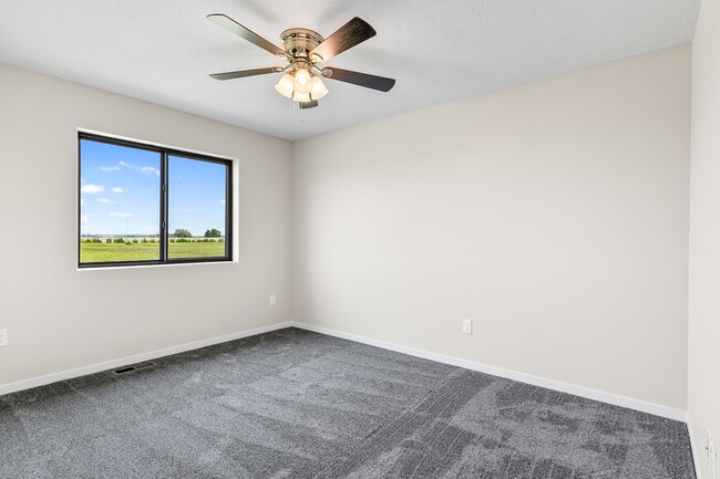 Building Photo - ** RENT SPECIAL** on a BRAND NEW  3 bed 3 ...