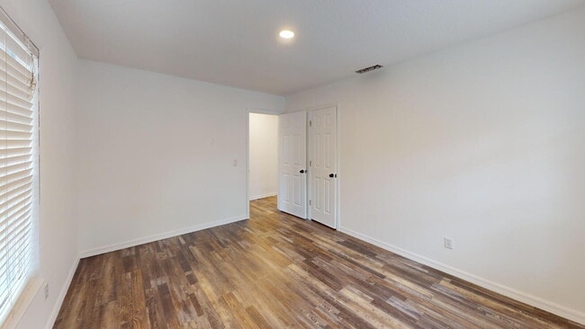 Building Photo - 201 Florence Ave