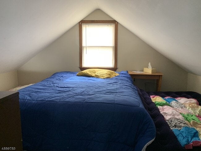 Building Photo - 703 N Lake Shore Dr