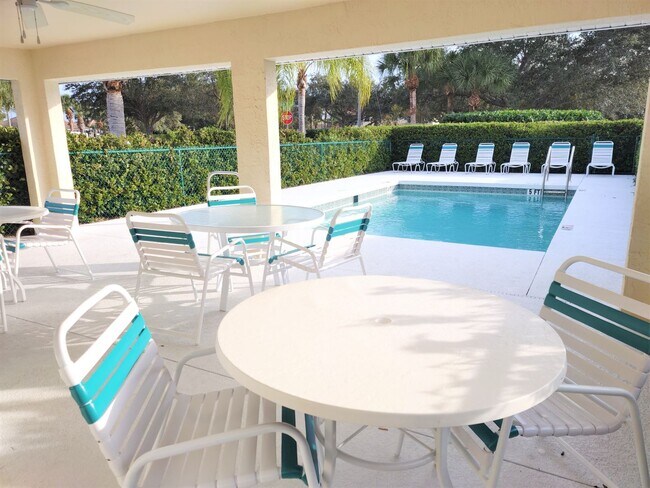 Building Photo - 1204 Auburn Cove Cir