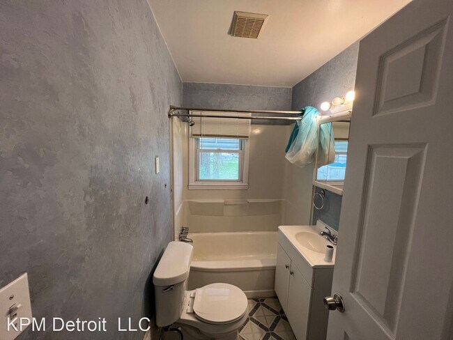 Building Photo - 2 br, 1 bath House - 7549 Parkland