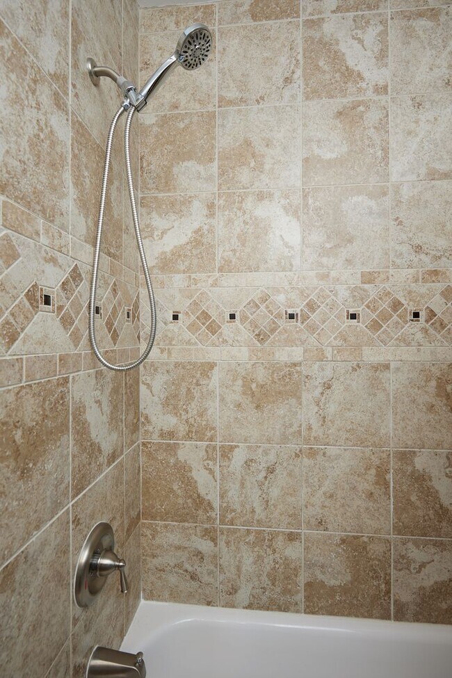 Building Photo - Petworth Stunner with Garage