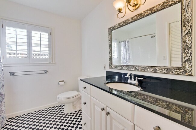 Building Photo - Wow! What a Great Home! Available Soon!