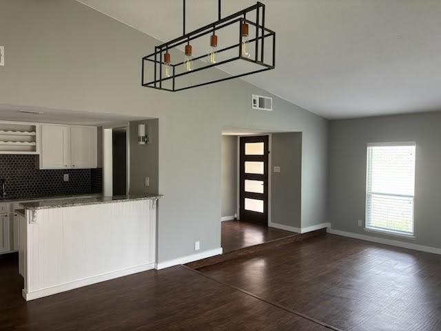Building Photo - 3014 Tres Logos Ln