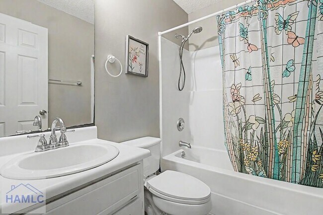 Building Photo - 402 Quail Trail