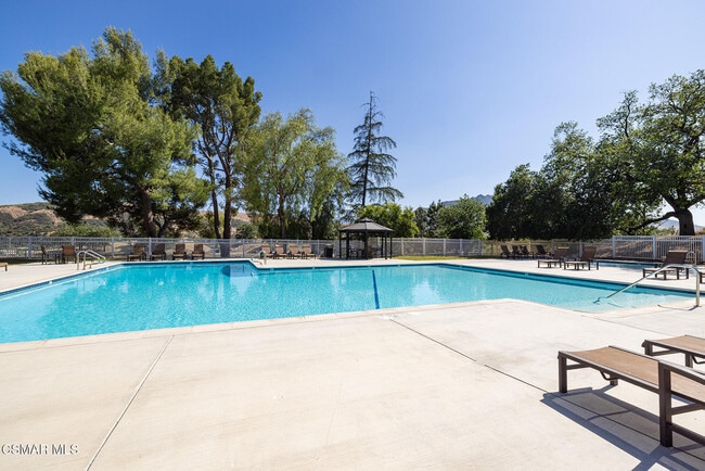 Building Photo - 28801 Conejo View Dr