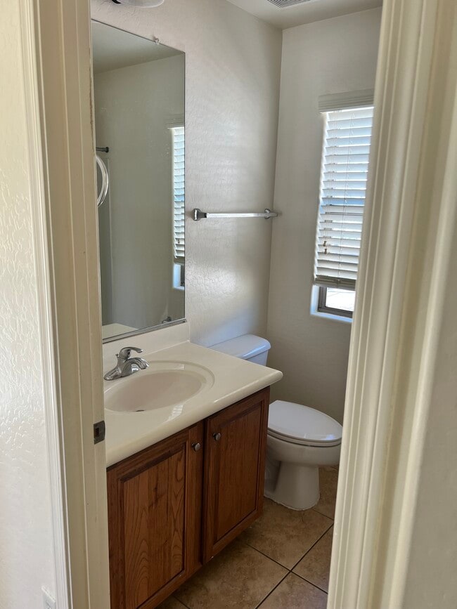 Building Photo - 14072 W Country Gables Dr