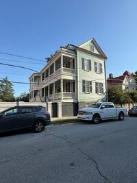 Building Photo - 38 Bull St