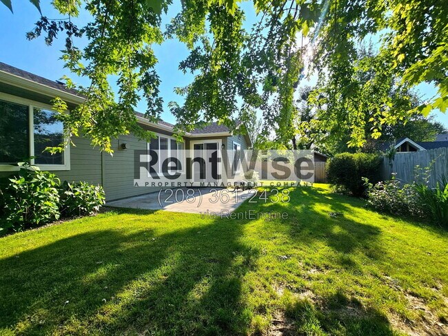 Building Photo - 11338 W Marlinwood St