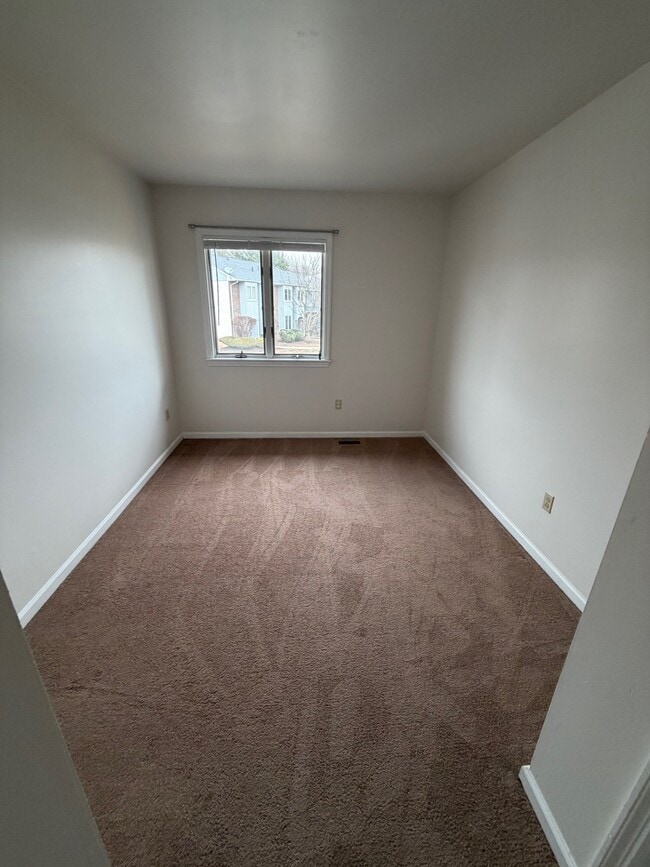 Building Photo - 7 Lenape Ln