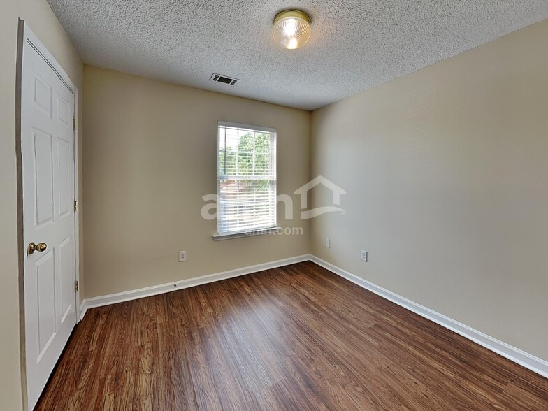 Building Photo - 291 Beckenham Ln
