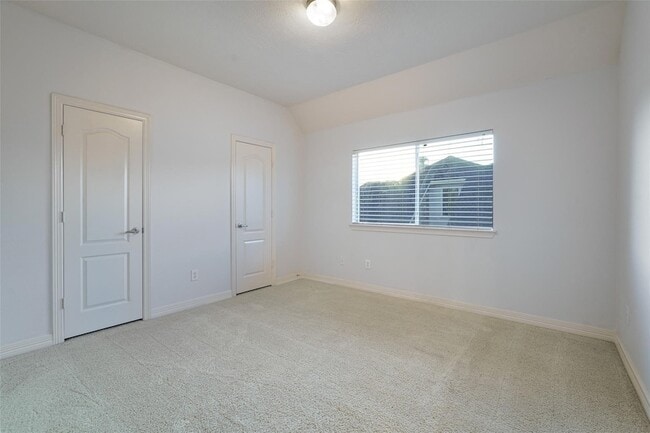 Building Photo - 6915 Monarch Lake Ln