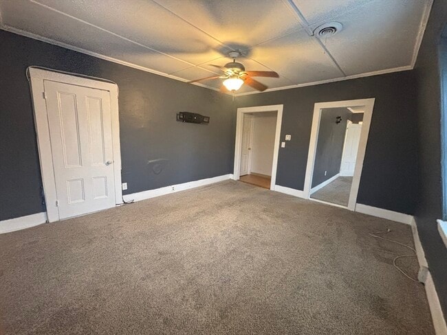 Building Photo - 127 Court St