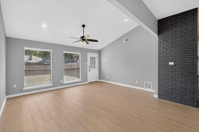 Building Photo - 3510 Amber Ave