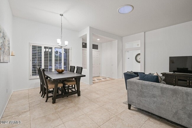 Building Photo - 14508 W Corral Dr