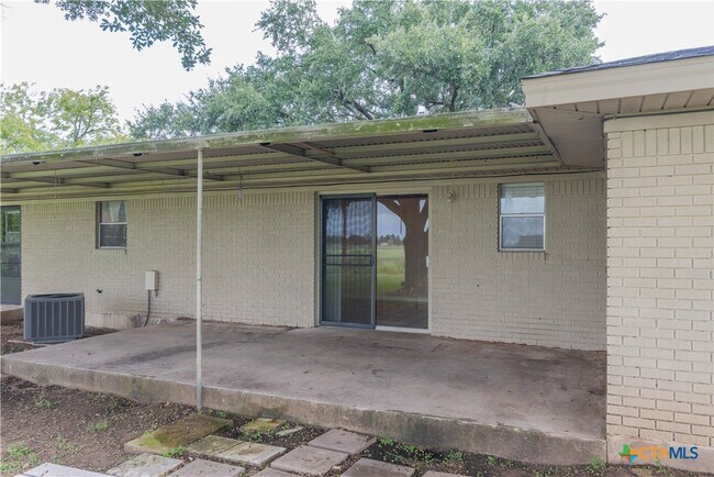 Building Photo - 316 Mulberry Ave S