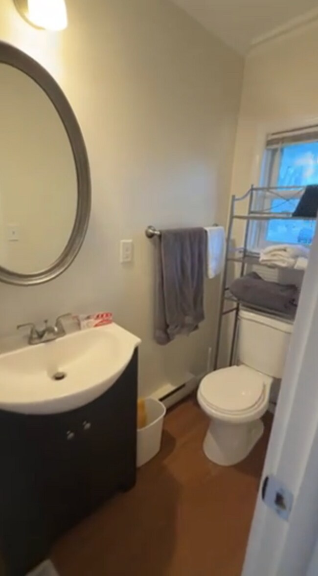 Building Photo - 56 Wright Ave