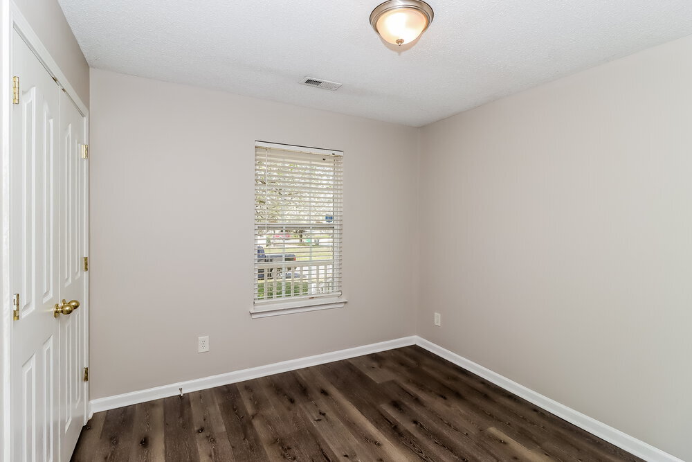 Building Photo - 15123 De Havilland Dr