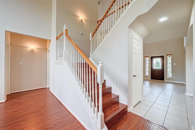 Building Photo - 2310 Diamond Springs Dr