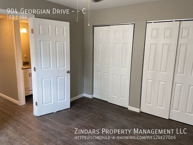 Building Photo - 904 Georgian Dr