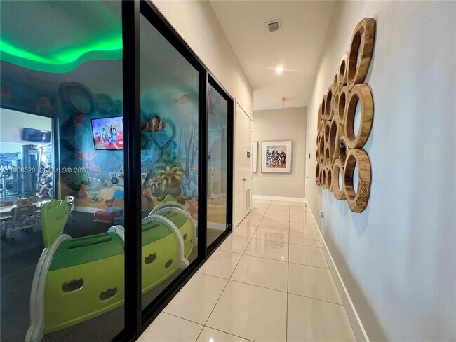 Building Photo - 3354 W 100th Terrace