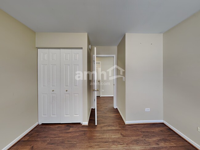 Building Photo - 2462 Mayfield Ct