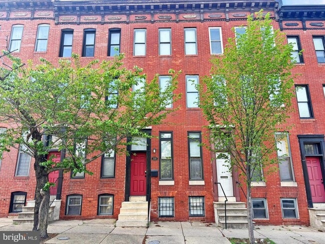 Primary Photo - 530 Laurens St