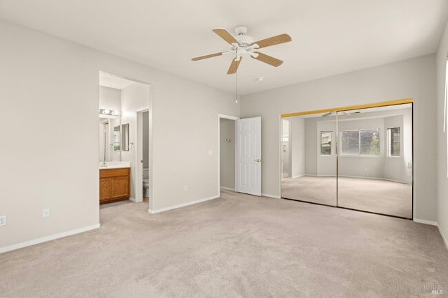 Building Photo - 715 Cherry Hills Ln