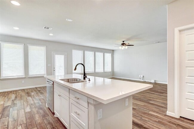 Building Photo - 2604 San Bautista Wy