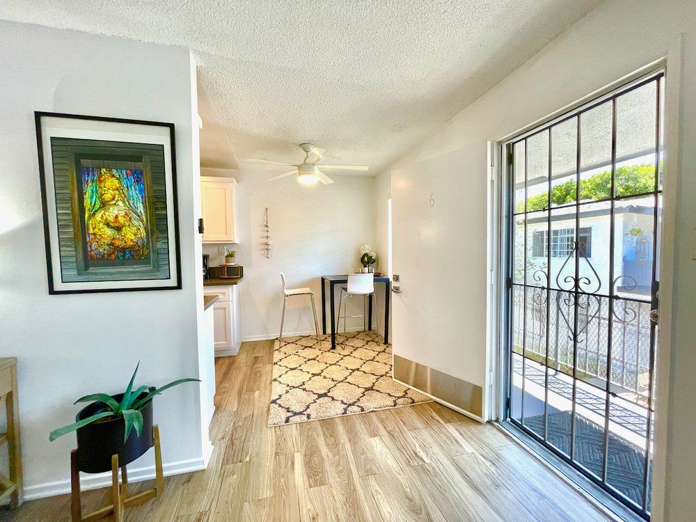 Building Photo - 315 Junipero Ave