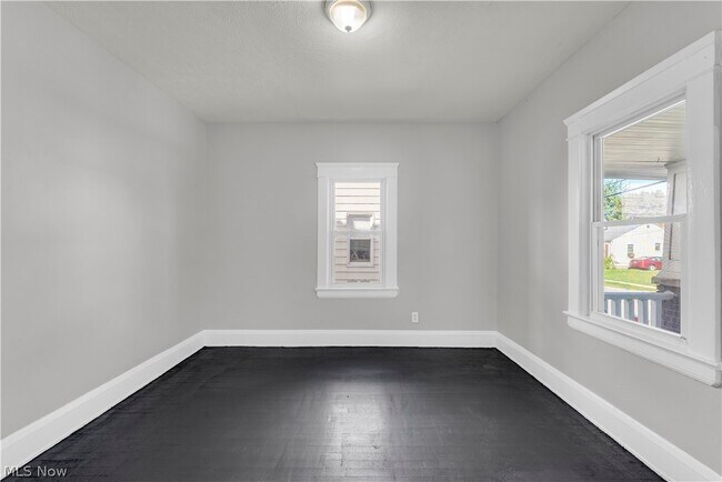 Building Photo - 13105 Carrington Ave