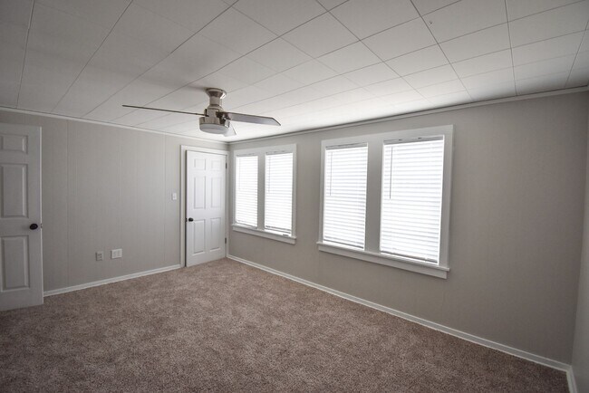 Building Photo - 13292 TX-110