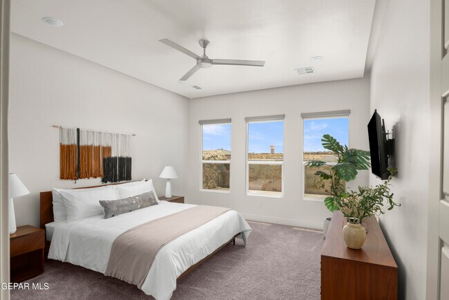 Building Photo - 828 Durham Wy