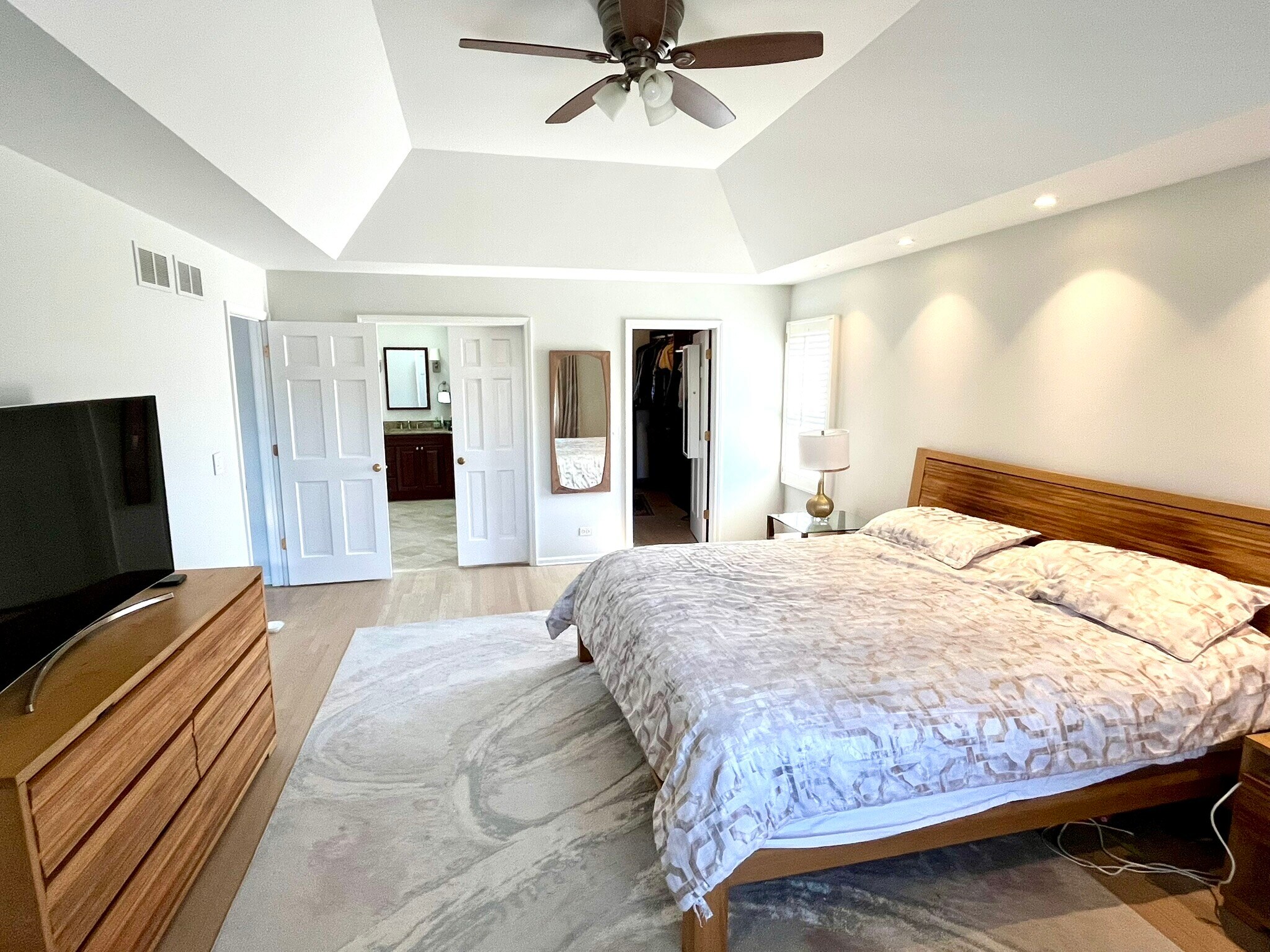 Building Photo - 4311 Camelot Cir