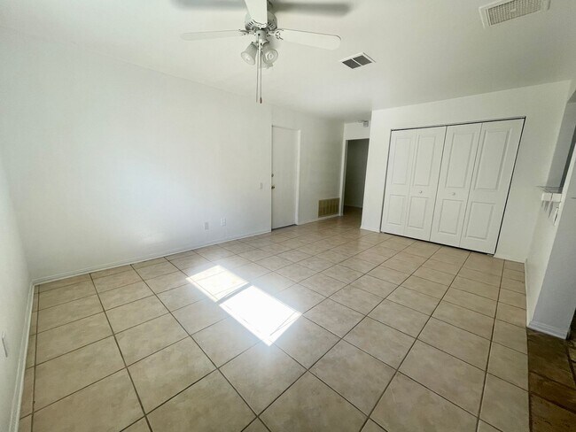 Building Photo - AVAILABLE NOW!! 3 Bedroom/2 Bathroom Cathedral City Pool Home!!  MOVE IN SPECIAL HALF OFF ONE MON...