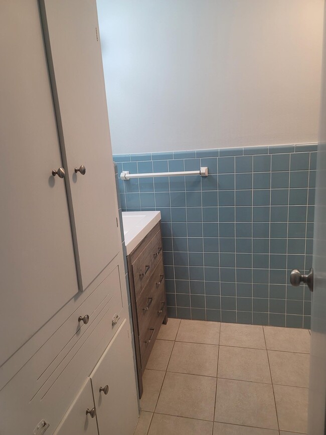 Building Photo - 7711 Lazy Ln