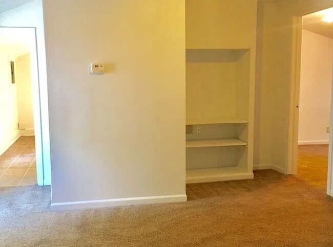 Building Photo - 108 N Hamilton St