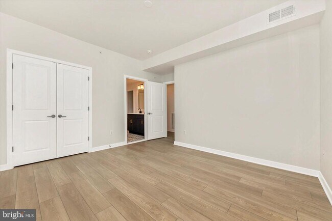 Building Photo - 714 Iron Frg Rd